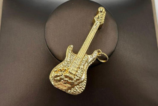 Guitar pendant