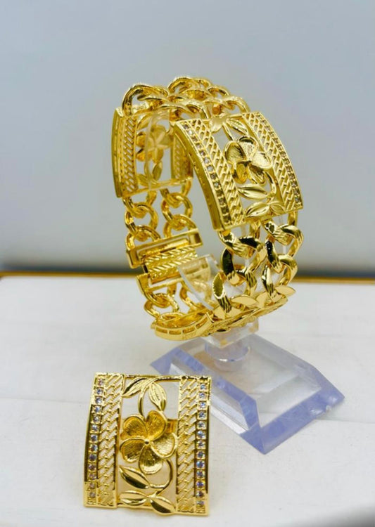 Bracelet with ring set